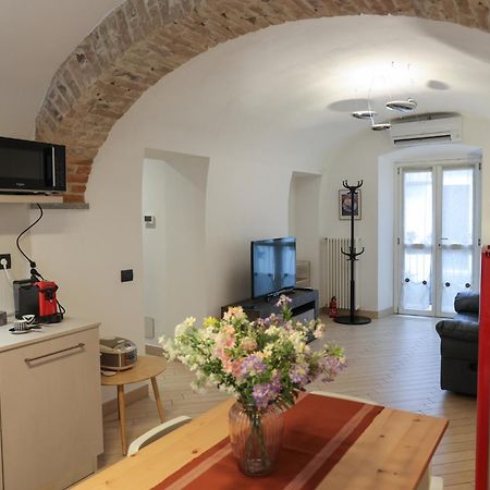 Asti Historic Center - Appartamento Trincotto Ngoại thất bức ảnh